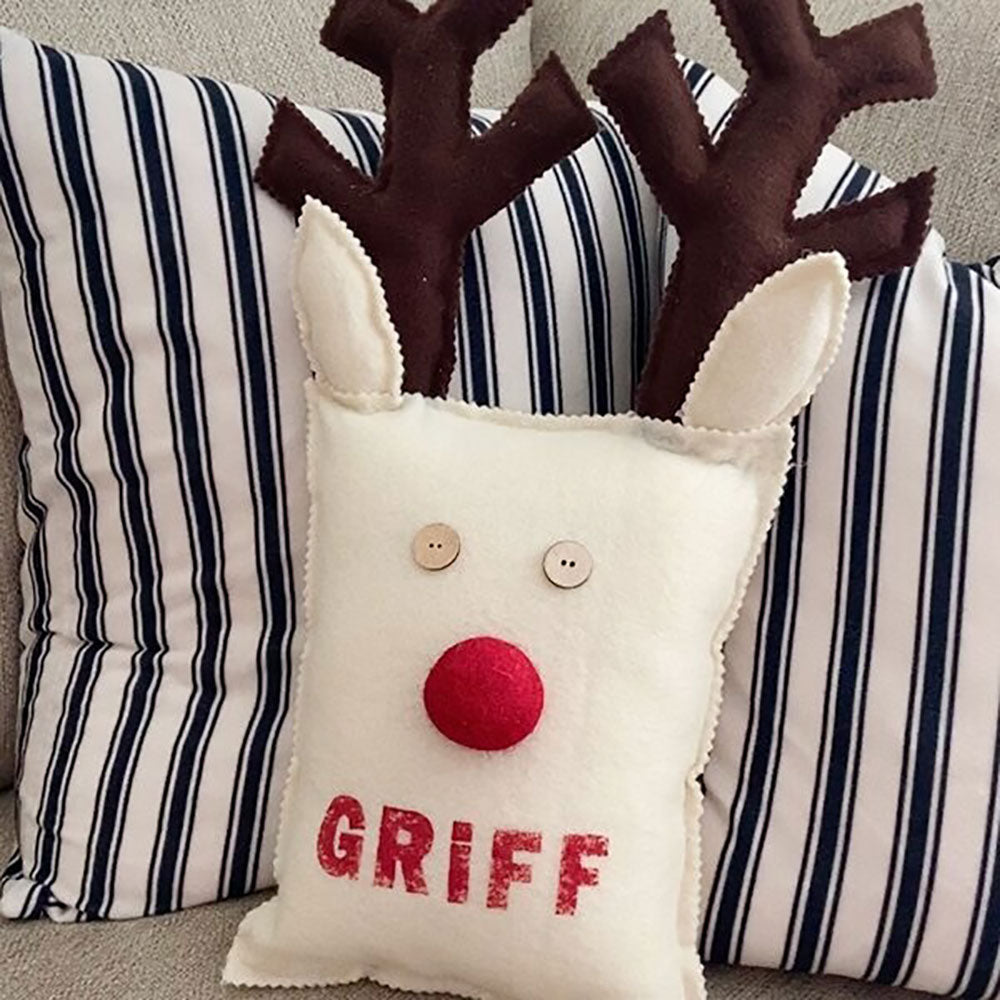 Reindeer Pillow (Template) - The Celebration Co.